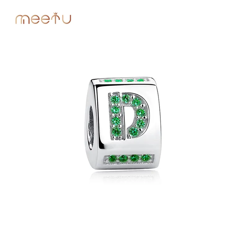 Toppdesignade halsband med initial D-hängen från tillverkare 1