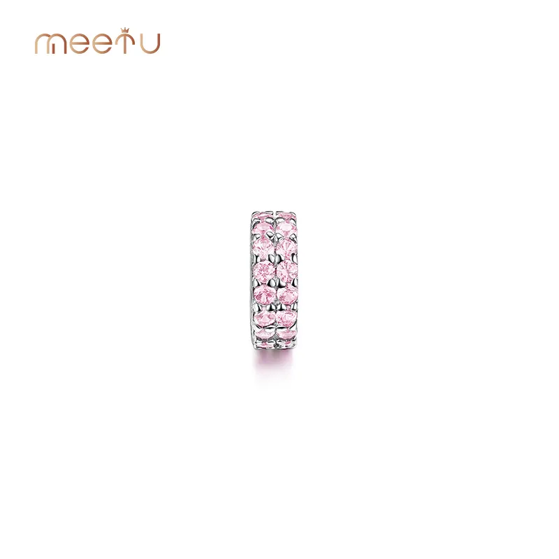 Should I Buy My Girlfriend a Diamond Ring As a Birthday Present? 1