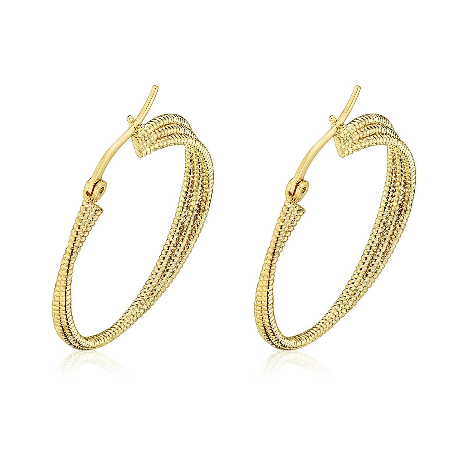 Classic Stud Earrings: Timeless Beauty for Everyday Wear 1