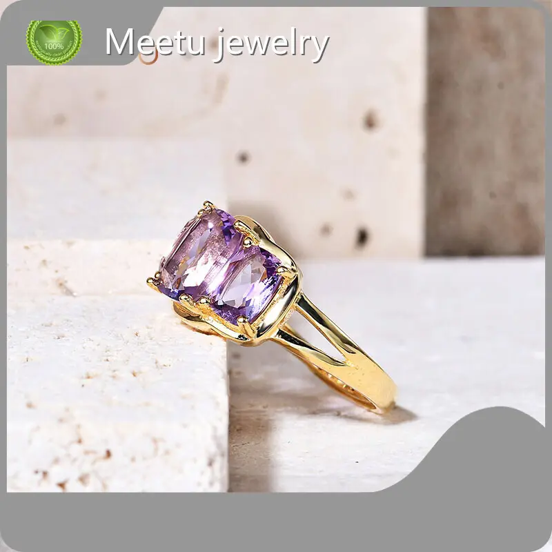 Meetu Jewelry by Mutual Agreement Prong Set Silver Earrings Online 1